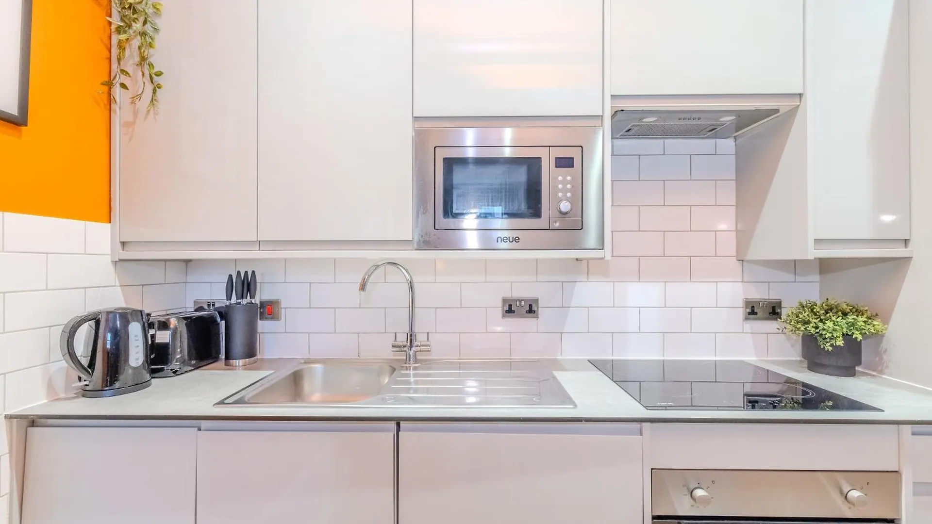 Beautiful 2 Bedroom Flat Next To Brighton Beach & North Lanes Apartment